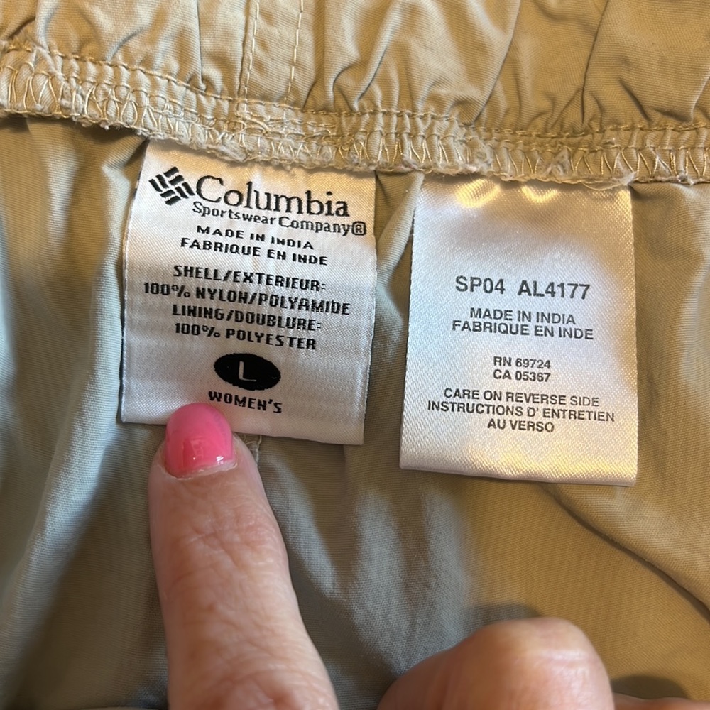 Columbia Nylon Adjustable Waist Tan Shorts Size Large - Picture 4 of 6
